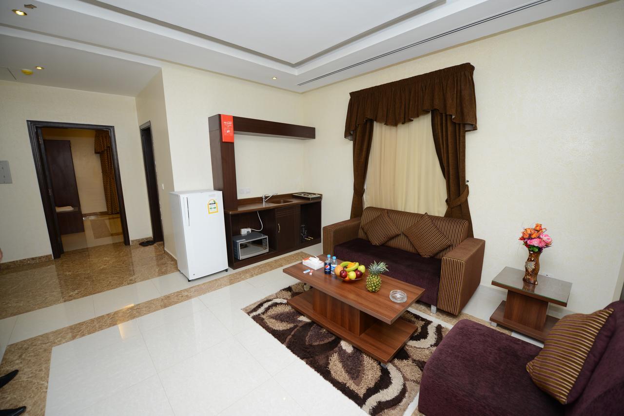 Hotelier Suites Riyad Dış mekan fotoğraf